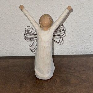 Willow Tree “Courage” Angel By Susan Lordi 2004